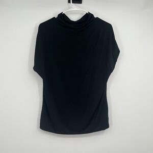 Womens Tahari Black SS Basic Blouse M Minimalist Capsule Wardrobe Career Casual